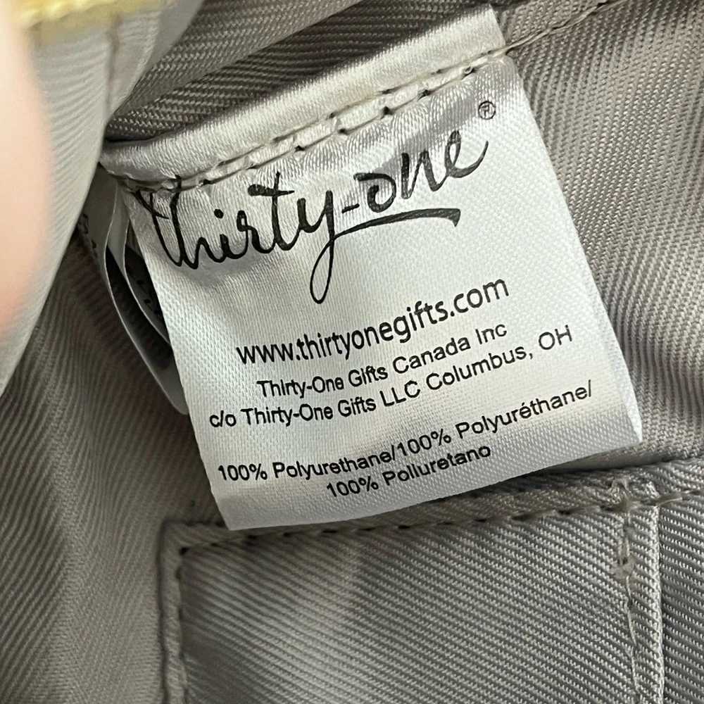 NWT Thirty-One Yellow Purse. - Picture 14 of 14